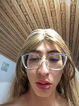 Snapshot of NICOLLE__12 chatting on November 30, 2025, 2:12 am NICOLLE 12 online show from November 30, 2025, 2:12 am