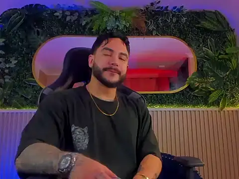 Snapshot of Dante_Dimarco chatting on November 8, 2025, 11:19 pm Dante Dimarco online show from November 8, 2025, 11:19 pm