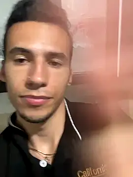 wiland hot23 online show from November 8, 2025, 3:43 am