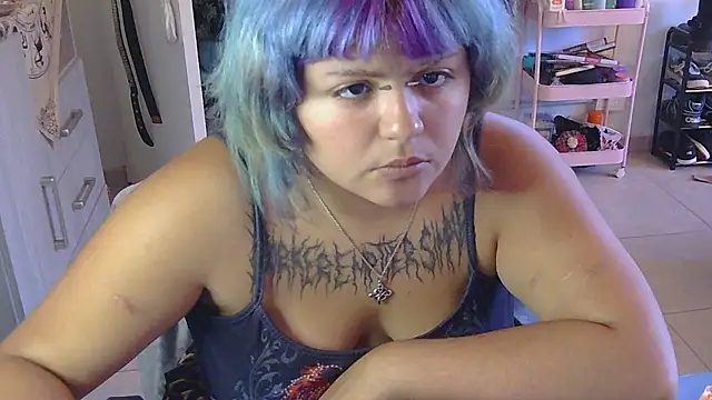 Snapshot of crucifxcked chatting on February 24, 2026, 10:38 am crucifxcked online show from February 24, 2026, 10:38 am