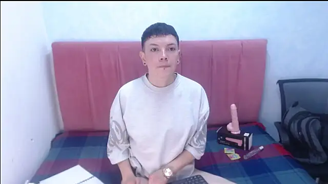 Snapshot of alexmadisoncm101 chatting on November 11, 2025, 7:08 pm alexmadisoncm101 online show from November 11, 2025, 7:08 pm