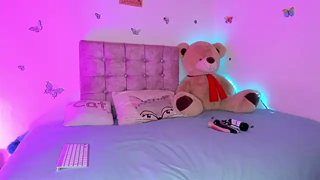 Snapshot of Lia_Roses3x chatting on December 4, 2025, 3:16 am Lia Roses3x online show from December 4, 2025, 3:16 am