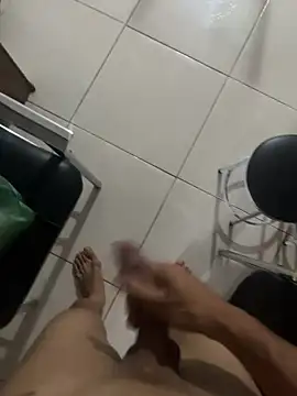 Snapshot of MCLZK chatting on January 17, 2026, 8:01 pm MCLZK online show from January 17, 2026, 8:01 pm