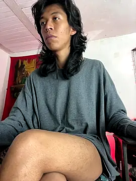 MadamLeRouge online show from December 22, 2025, 10:21 pm