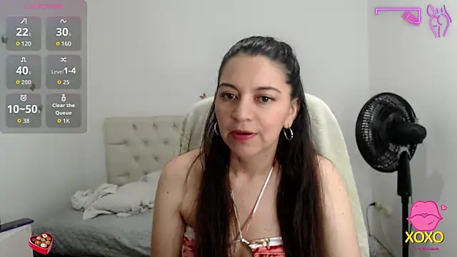 Snapshot of astrolover_ chatting on October 31, 2025, 2:19 am astrolover online show from October 31, 2025, 2:19 am