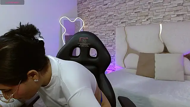 Snapshot of casse_tay chatting on November 15, 2025, 3:43 am casse tay online show from November 15, 2025, 3:43 am