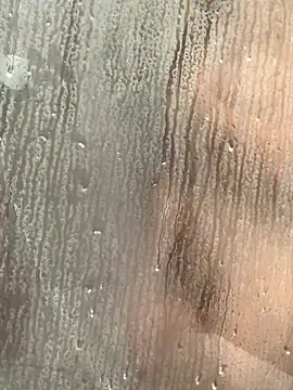 Snapshot of GoldenPussy1329 chatting on November 22, 2025, 7:24 pm GoldenPussy1329 online show from November 22, 2025, 7:24 pm