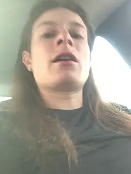 GoldenPussy1329 online show from April 7, 2026, 4:42 pm