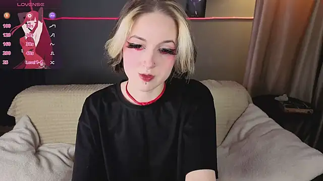 luna son online show from March 8, 2026, 9:40 pm