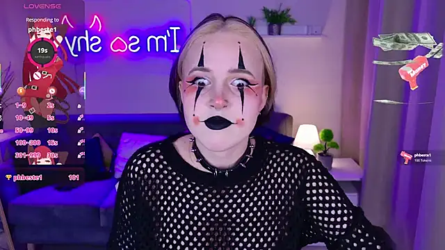 Snapshot of luna_son chatting on December 21, 2025, 9:26 pm luna son online show from December 21, 2025, 9:26 pm