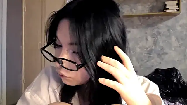 Beeping Creature online show from December 5, 2025, 11:20 am