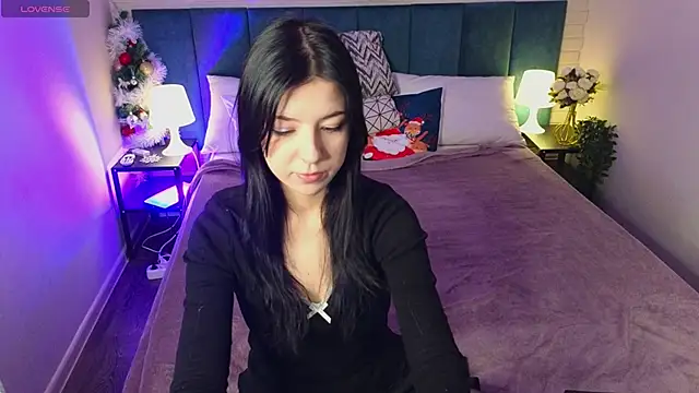 Snapshot of Azaliya_Haze chatting on January 11, 2026, 5:36 am Azaliya Haze online show from January 11, 2026, 5:36 am