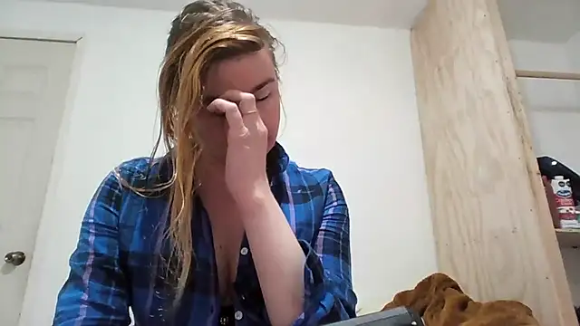 Snapshot of vagimosa chatting on November 5, 2025, 3:31 am vagimosa online show from November 5, 2025, 3:31 am