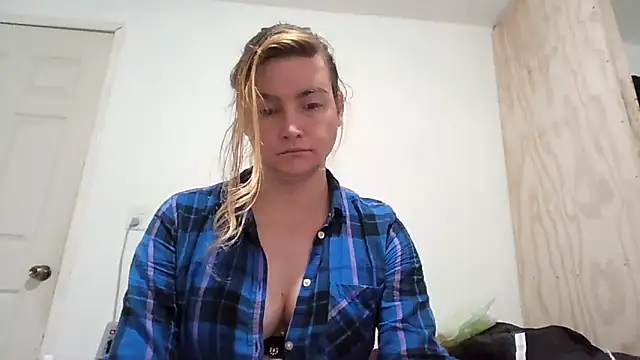 Snapshot of vagimosa chatting on October 22, 2025, 10:58 am vagimosa online show from October 22, 2025, 10:58 am