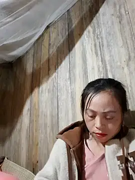 Snapshot of Tuyet_xx chatting on October 29, 2025, 8:41 pm Tuyet xx online show from October 29, 2025, 8:41 pm