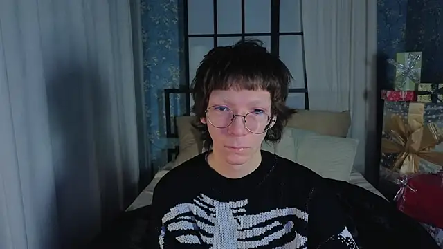 Snapshot of TommieHi chatting on November 29, 2025, 5:29 am TommieHi online show from November 29, 2025, 5:29 am