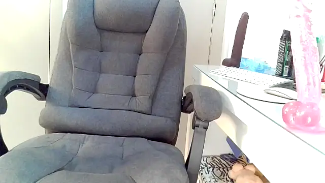 Jockstrap3x online show from January 8, 2026, 2:23 pm