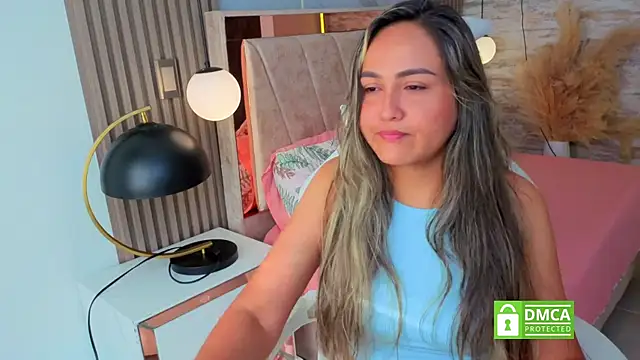 Snapshot of lila_cute1 chatting on December 16, 2025, 1:48 pm lila cute1 online show from December 16, 2025, 1:48 pm