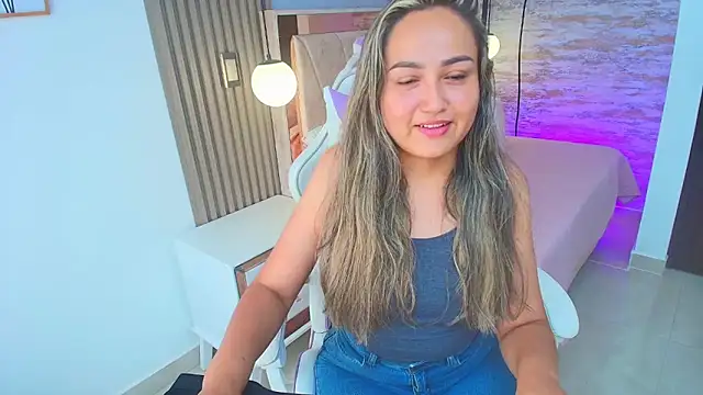 Snapshot of lila_cute1 chatting on October 3, 2025, 3:02 pm lila cute1 online show from October 3, 2025, 3:02 pm