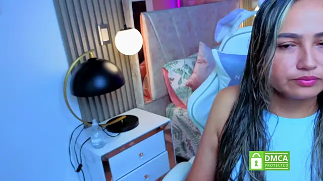 Snapshot of lila_cute1 chatting on November 22, 2025, 11:42 am lila cute1 online show from November 22, 2025, 11:42 am