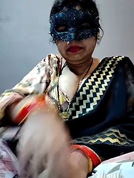 Snapshot of Hot__bhabhi_99 chatting on December 16, 2025, 6:17 am Hot bhabhi 99 online show from December 16, 2025, 6:17 am