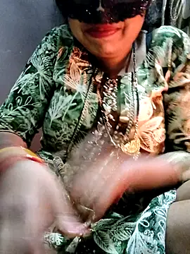 Snapshot of Hot__bhabhi_99 chatting on January 9, 2026, 4:58 pm Hot bhabhi 99 online show from January 9, 2026, 4:58 pm