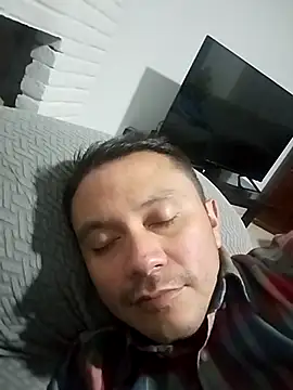 Snapshot of Ricuss9 chatting on October 10, 2025, 10:27 am Ricuss9 online show from October 10, 2025, 10:27 am