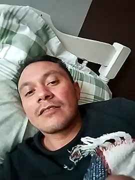 Snapshot of Ricuss9 chatting on October 11, 2025, 10:33 pm Ricuss9 online show from October 11, 2025, 10:33 pm