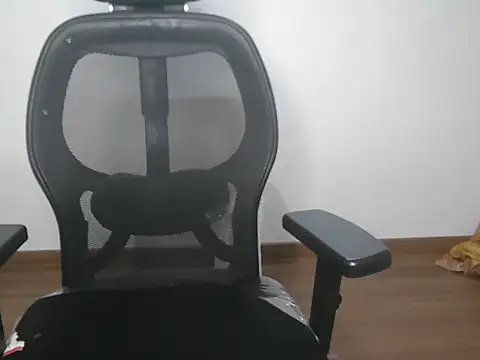 Snapshot of mooonlightbaby chatting on November 19, 2025, 4:51 pm mooonlightbaby online show from November 19, 2025, 4:51 pm