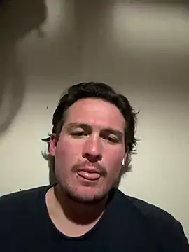 Snapshot of itsthecatchh chatting on September 30, 2025, 5:13 am itsthecatchh online show from September 30, 2025, 5:13 am