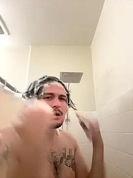 Snapshot of itsthecatchh chatting on October 31, 2025, 10:49 pm itsthecatchh online show from October 31, 2025, 10:49 pm