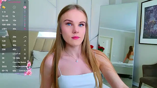 Snapshot of Lili_Lohan chatting on November 22, 2025, 5:01 pm Lili Lohan online show from November 22, 2025, 5:01 pm