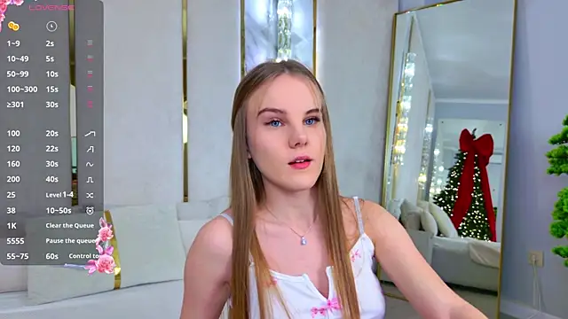 Snapshot of Lili_Lohan chatting on November 25, 2025, 5:02 pm Lili Lohan online show from November 25, 2025, 5:02 pm