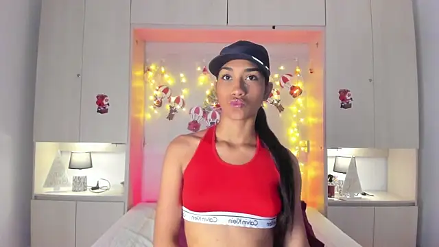 Snapshot of AnahiCollins chatting on December 16, 2025, 7:40 pm AnahiCollins online show from December 16, 2025, 7:40 pm