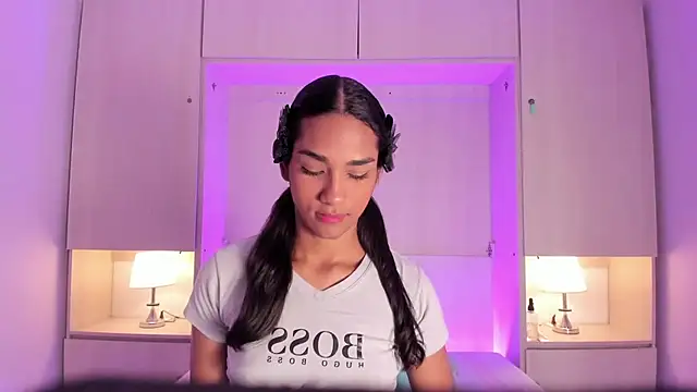 Snapshot of AnahiCollins chatting on February 18, 2026, 12:01 pm AnahiCollins online show from February 18, 2026, 12:01 pm