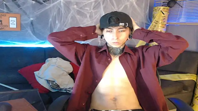 Snapshot of Kuregari_xs chatting on October 25, 2025, 4:44 am Kuregari xs online show from October 25, 2025, 4:44 am