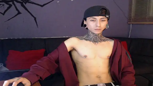 Snapshot of Kuregari_xs chatting on November 5, 2025, 10:35 pm Kuregari xs online show from November 5, 2025, 10:35 pm