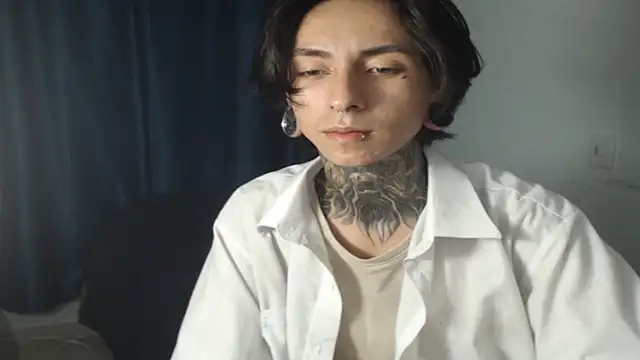 Snapshot of Kuregari_xs chatting on November 28, 2025, 8:36 am Kuregari xs online show from November 28, 2025, 8:36 am