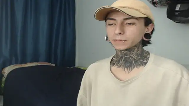 Snapshot of Kuregari_xs chatting on November 27, 2025, 7:09 am Kuregari xs online show from November 27, 2025, 7:09 am