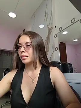 EmmaValencia  online show from March 19, 2026, 7:36 pm