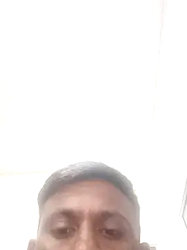 Snapshot of SlipperyRebound0 chatting on October 30, 2025, 5:21 pm SlipperyRebound0 online show from October 30, 2025, 5:21 pm