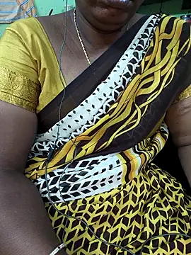 Snapshot of Tamilselviroja- chatting on November 29, 2025, 3:45 pm Tamilselviroja- online show from November 29, 2025, 3:45 pm