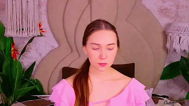 OliviaLay online show from January 8, 2026, 11:05 am