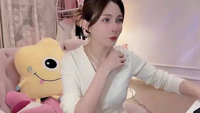 Snapshot of Titi-175 chatting on October 31, 2025, 12:02 pm Titi-175 online show from October 31, 2025, 12:02 pm