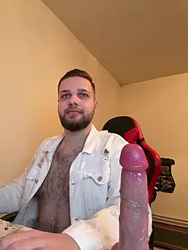 Snapshot of KingAdonisss chatting on December 3, 2025, 7:24 pm KingAdonisss online show from December 3, 2025, 7:24 pm