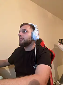 Snapshot of KingAdonisss chatting on November 2, 2025, 2:22 pm KingAdonisss online show from November 2, 2025, 2:22 pm