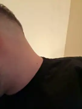 Snapshot of KingAdonisss chatting on November 1, 2025, 4:34 pm KingAdonisss online show from November 1, 2025, 4:34 pm