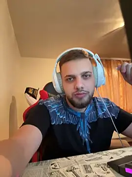 Snapshot of KingAdonisss chatting on November 6, 2025, 1:26 pm KingAdonisss online show from November 6, 2025, 1:26 pm