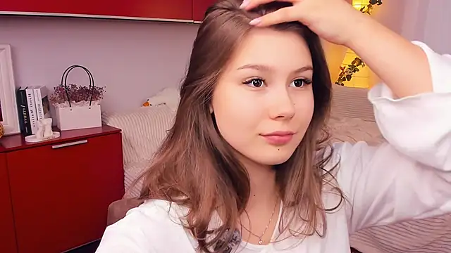 Snapshot of MondoNeko chatting on October 9, 2025, 7:09 am MondoNeko online show from October 9, 2025, 7:09 am