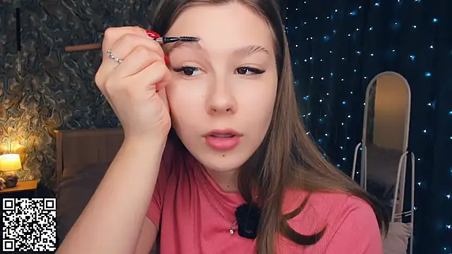 Snapshot of MondoNeko chatting on November 30, 2025, 7:09 am MondoNeko online show from November 30, 2025, 7:09 am